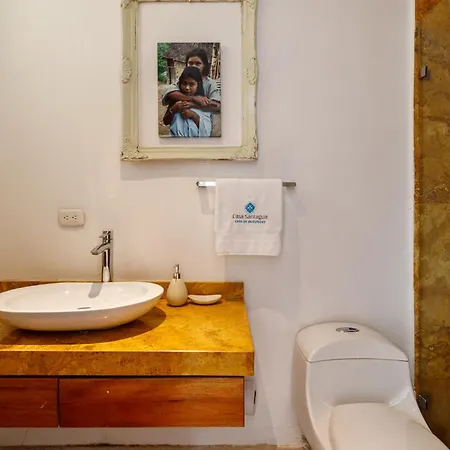 Hotel Casa Santagua